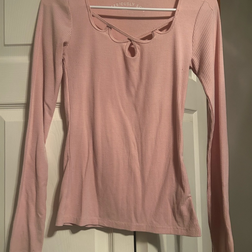 Chic Pink Long Sleeve Blouse with Cut-Out Detail
